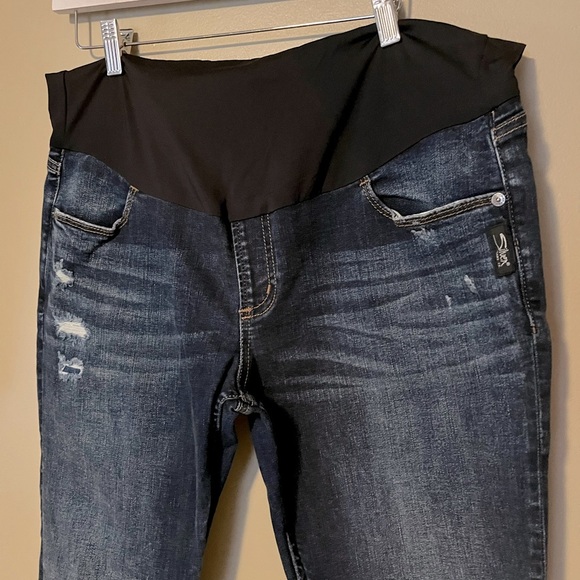Silver Jeans Suki Skinny Leg Maternity Jeans - Picture 4 of 9